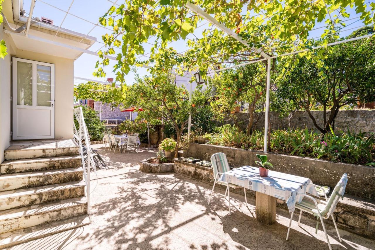 Apartments Lidija Zaton  Exterior photo