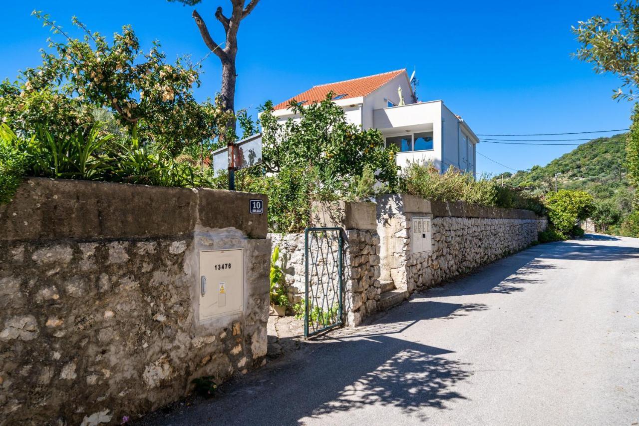 Apartments Lidija Zaton  Exterior photo