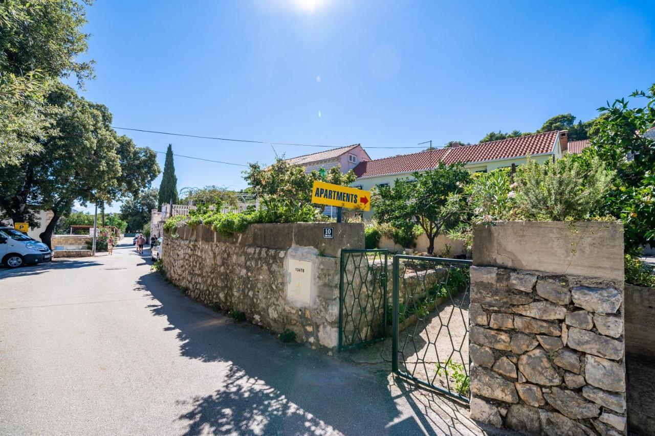 Apartments Lidija Zaton  Exterior photo